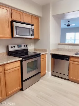 Photo #4: 2238528 Listing 