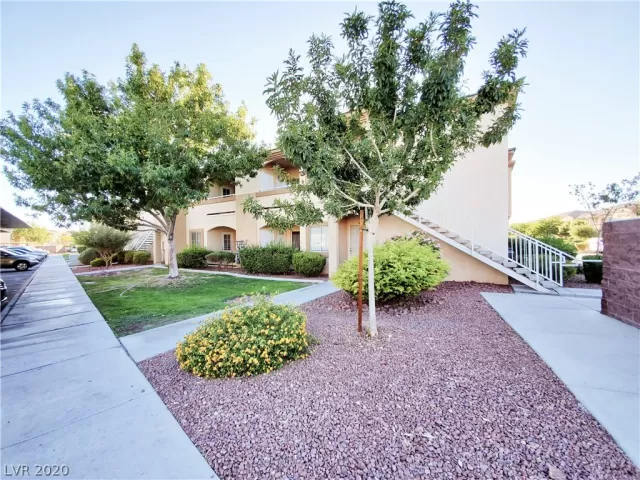 MLS: 2238540 Condo For Sale