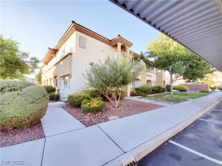 Photo #1: 2238540 Listing