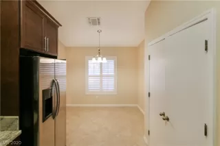 Photo #2: 2238591 Listing