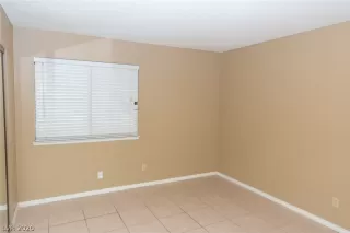 Photo #6: 2238622 Listing 