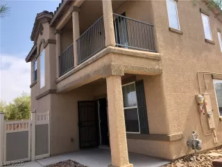 Photo #1: 2238652 Listing 