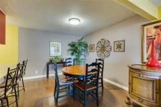 Photo #6: 2238676 Listing