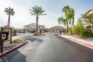 Photo #1: 2238691 Listing