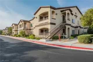 Photo #4: 2238691 Listing