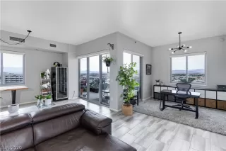 Photo #5: 2238702 Listing 