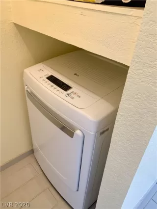 Photo #6: 2238728 Listing