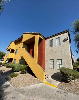 Photo #1: 2238809 Listing 