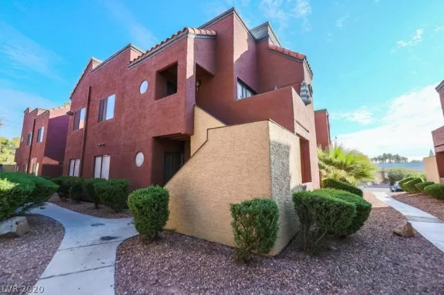 MLS: 2238948 Condo For Sale