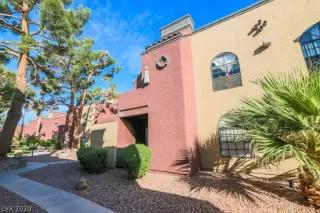 Photo #1: 2238948 Listing