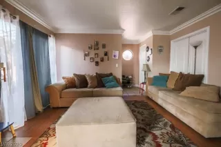 Photo #3: 2238948 Listing