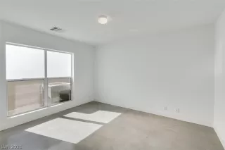 Photo #6: 2238977 Listing