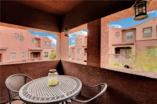 Photo #6: 2238987 Listing 