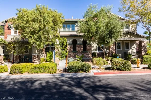 MLS: 2239013 Condo For Sale