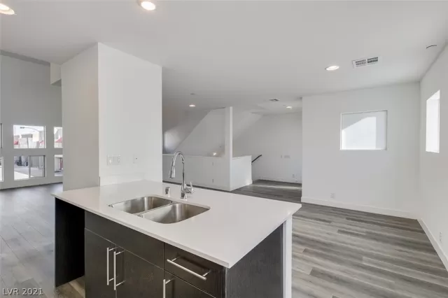 MLS: 2239026 Condo For Sale