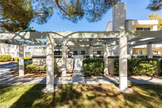 MLS: 2239035 Condo For Sale