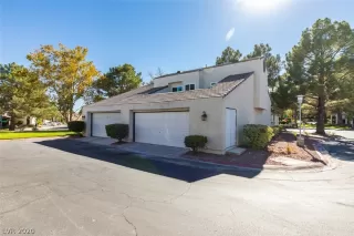 Photo #3: 2239035 Listing 