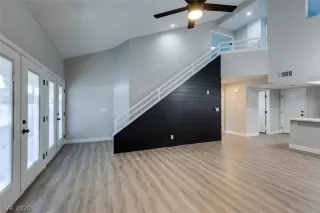 Photo #5: 2239035 Listing 