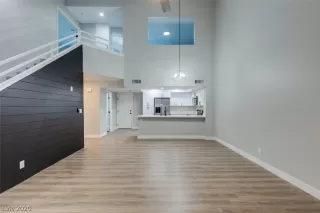 Photo #6: 2239035 Listing 