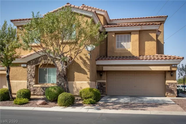 MLS: 2239049 Condo For Sale