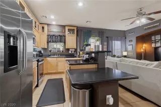 Photo #6: 2239049 Listing 