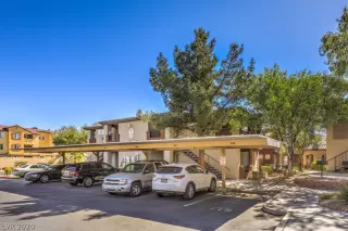 Photo #2: 2239068 Listing 