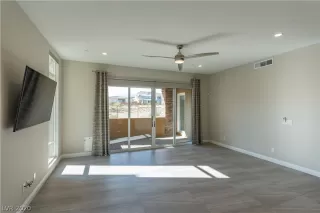 Photo #6: 2239092 Listing