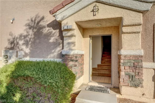 MLS: 2239113 Condo For Sale