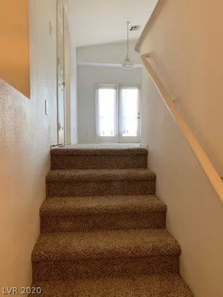 Photo #6: 2239113 Listing