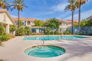 Photo #5: 2239132 Listing