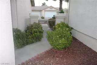 Photo #3: 2239157 Listing 