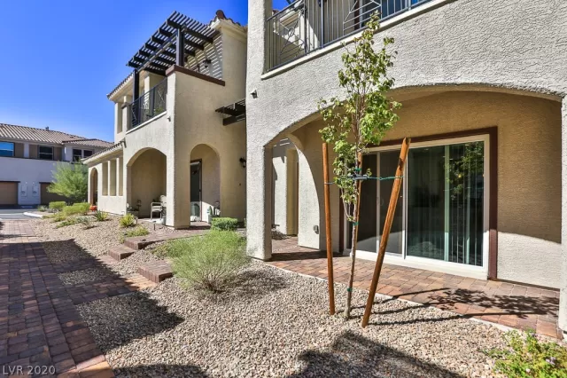 MLS: 2239163 Condo For Sale