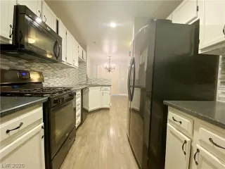 Photo #6: 2239167 Listing 