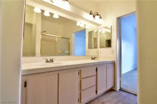 Photo #6: 2239183 Listing 