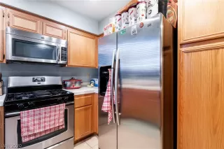 Photo #6: 2239211 Listing