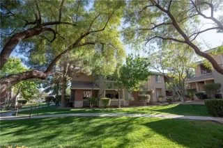 Photo #3: 2239217 Listing