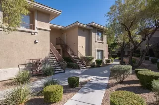 Photo #6: 2239217 Listing