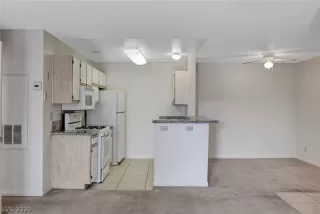 Photo #4: 2239248 Listing