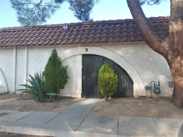 MLS: 2239254 Condo For Sale