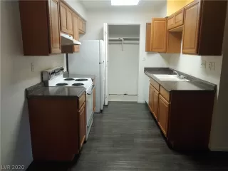 Photo #3: 2239254 Listing 