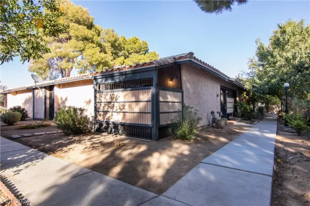 MLS: 2239282 Condo For Sale