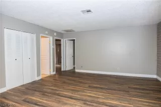 Photo #2: 2239282 Listing 