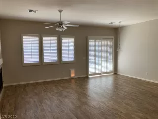 Photo #3: 2239287 Listing