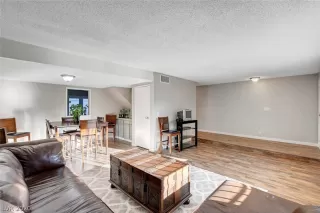 Photo #6: 2239294 Listing