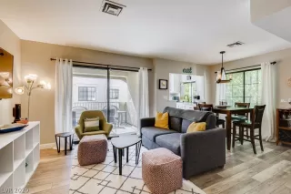 Photo #2: 2239382 Listing 