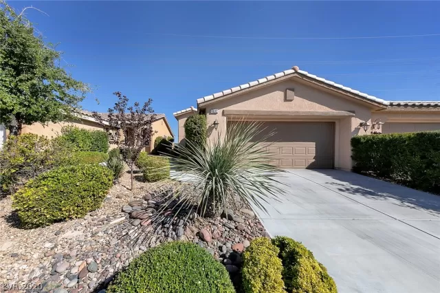 MLS: 2239397 Condo For Sale