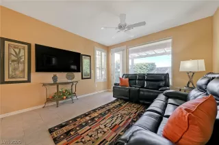 Photo #4: 2239397 Listing 