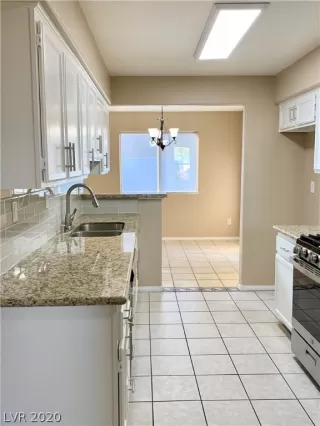 Photo #3: 2239424 Listing 