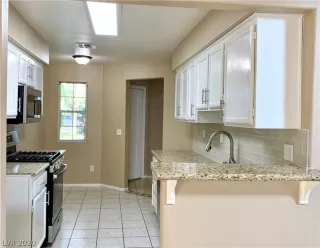 Photo #4: 2239424 Listing 