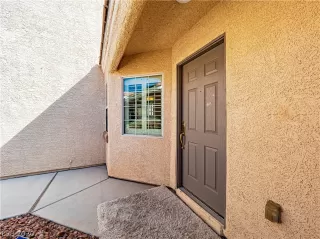 Photo #2: 2239438 Listing